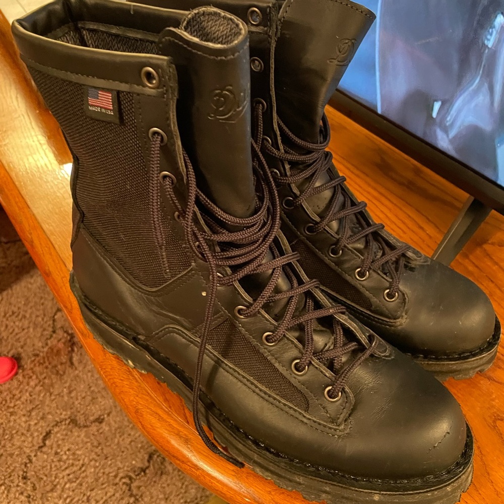 Danner boots black 11 1/2. New no tags.